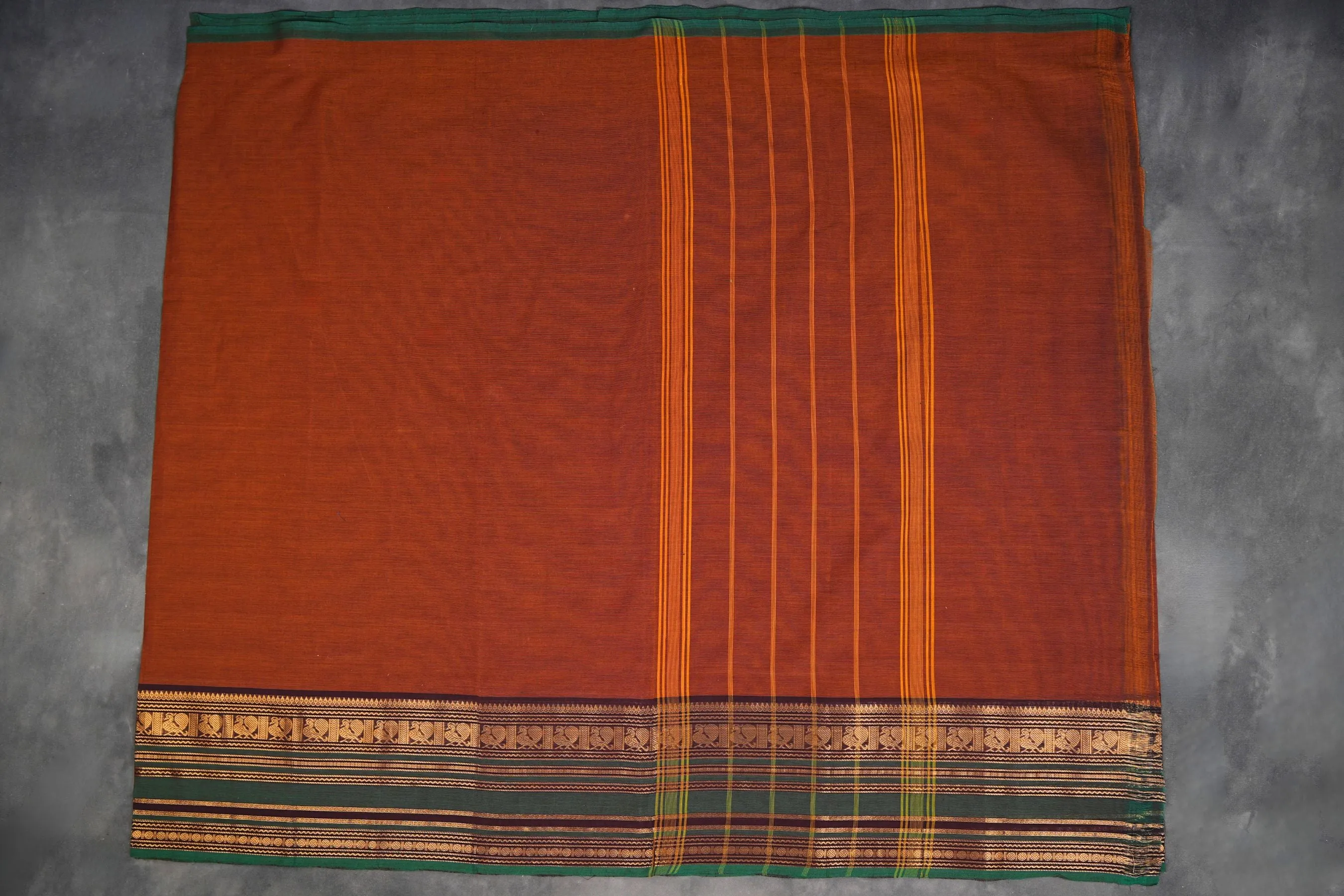 80-count Chettinad Cotton Saree: Experience Classic Indian Elegance